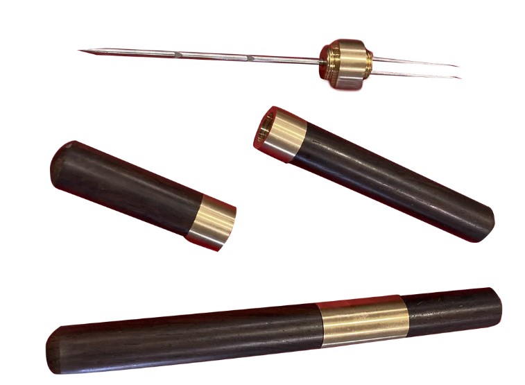 ACCESSORIES Draw + nub tool. Ebony + copper.