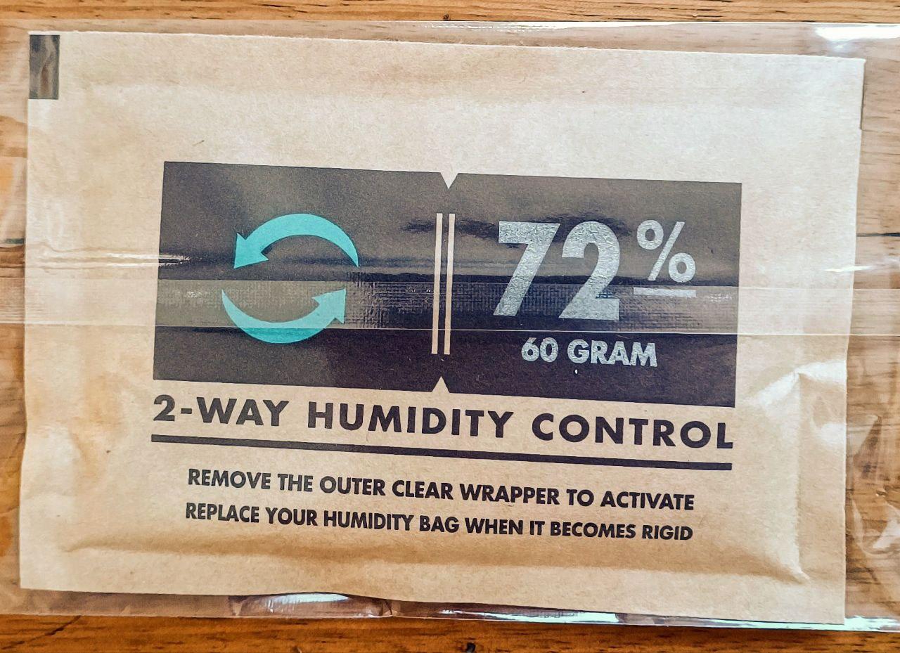 ACCESSORIES HUMIDIFICATION PACK /60gr/72% 2 way humidity control / good for up to 30 cigars