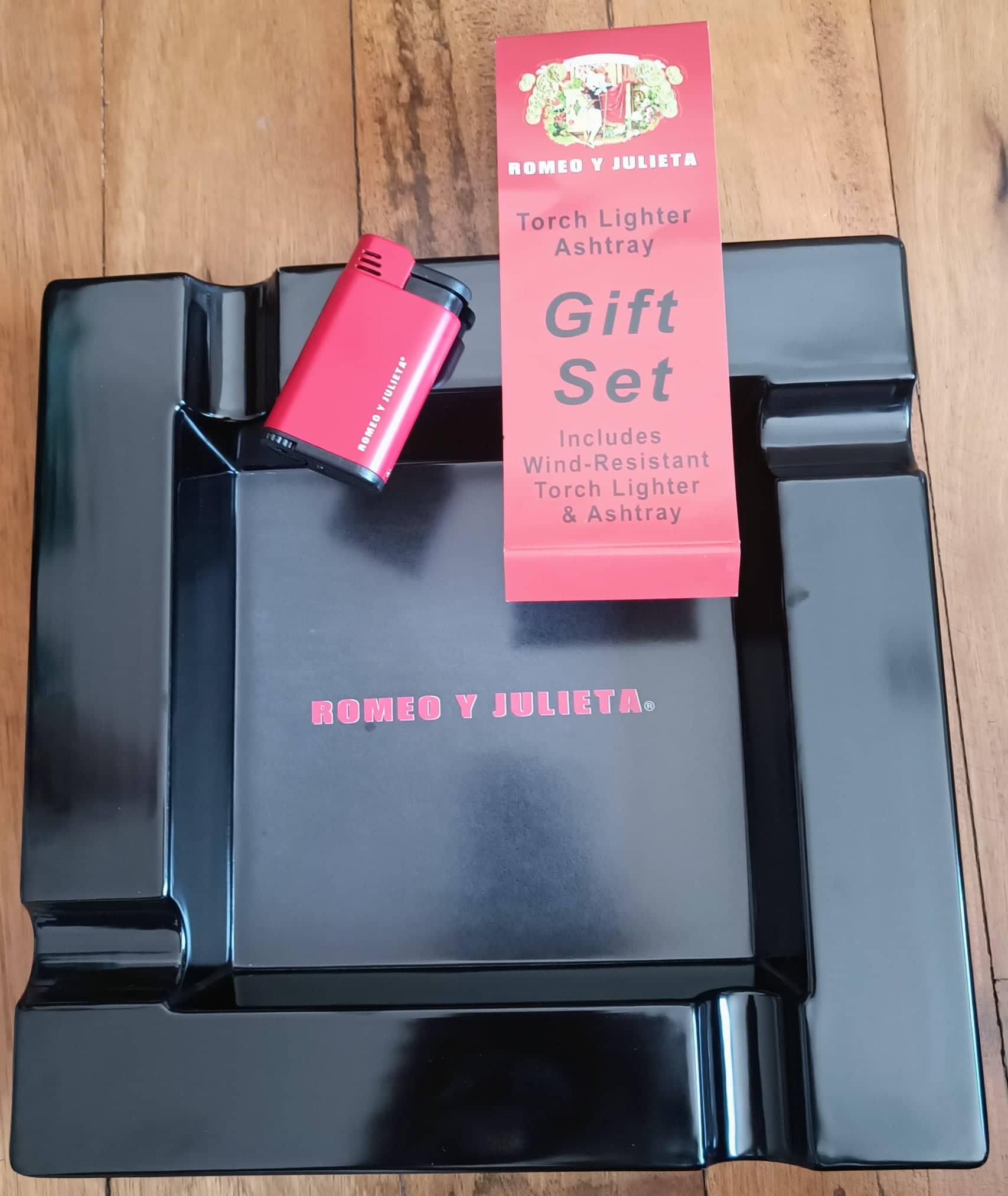 ACCESSORIES Romeo Y Julieta gift set, Romeo Y Julieta branded melamine ashtray and lighter