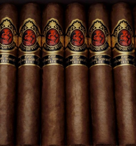 ARTURO FUENTE Gof Fire KKP Special Reserve / Due to extremely limited supply this cigar is limited to two cigars per customer.
