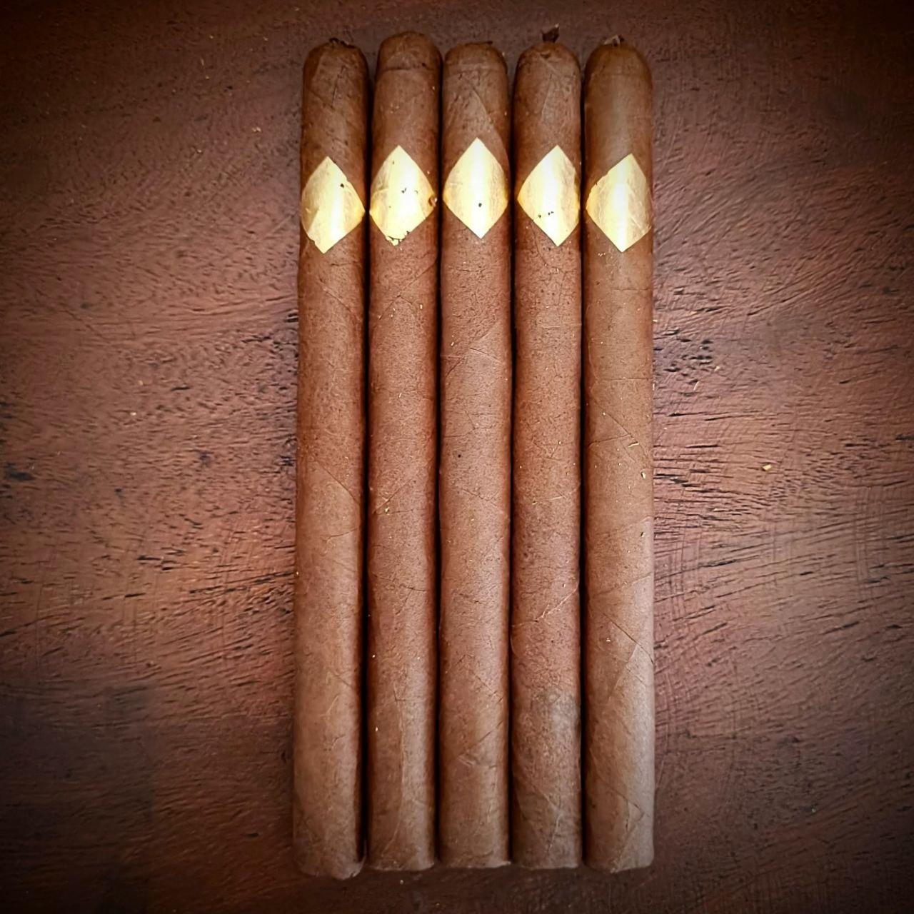 CAVALIER Cavalier de Geneve White Series