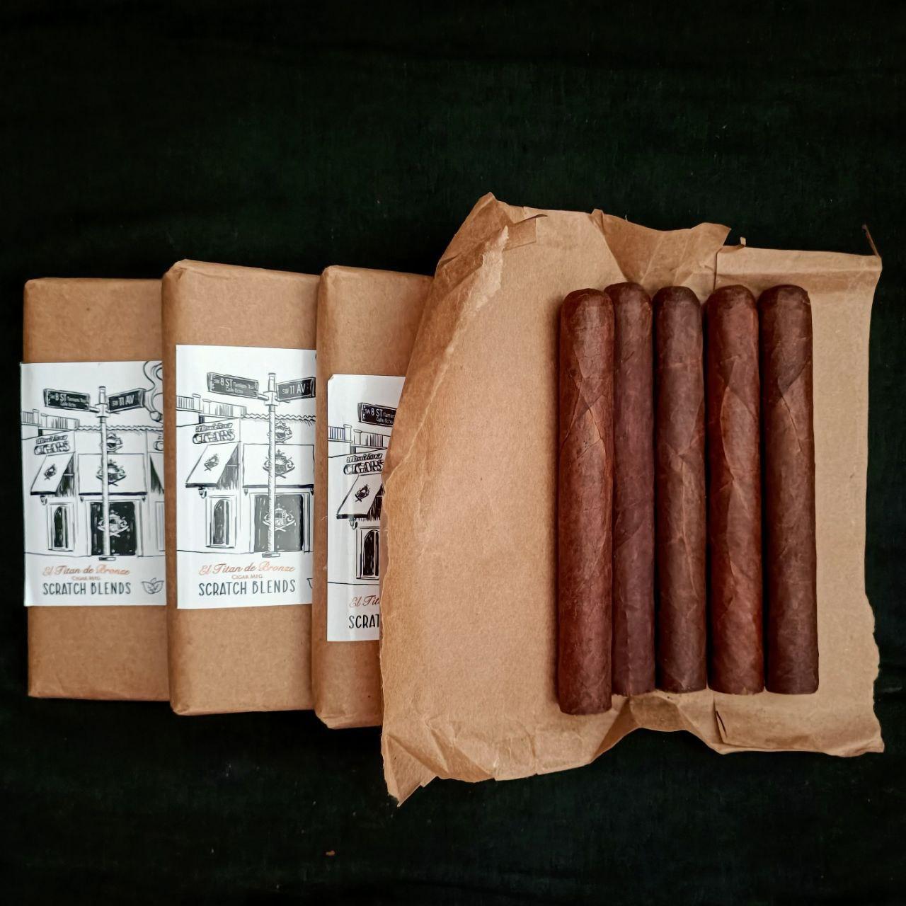 El TITAN DE BRONZE Scratch Blends #4 Habano Oscuro Ltd Ed.