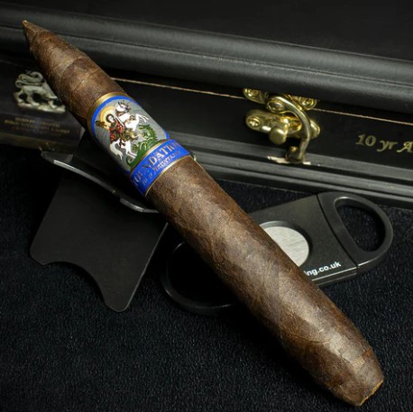 FOUNDATION CIGARS 10 Year Anniversario