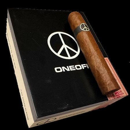 ILLUSIONE One OFF Black Ltd. Ed.