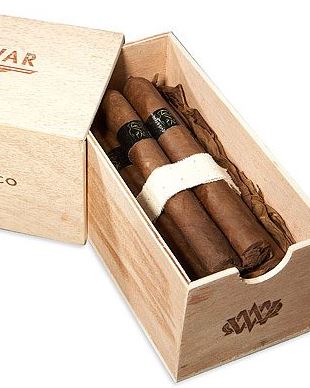 MAN O' WAR Puro Authentico Habano