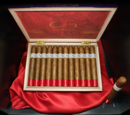 OZGENER FAMILY CIGARS PI Synesthesia Red Limited Edition