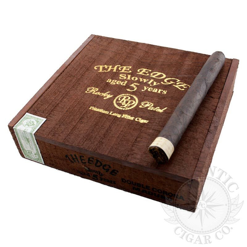ROCKY PATEL Edge /Corona Maduro